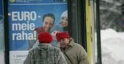 Estończycy stoją w kolejce po euro