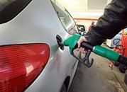 Wzrosty cen paliw bardziej odczuwalne dla Polaka niż dla Niemca