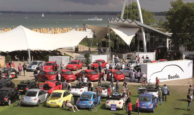 Fani Beetle z całego świata spotykają się na bałtyckiej plaży