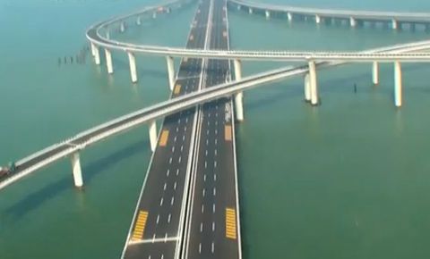 Zobacz najdłuższy most na świecie z lotu ptaka - film