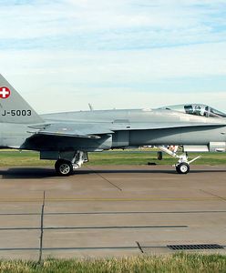 Szwajcarski samolot wojskowy F/A-18 Tiger zaginął w Alpach