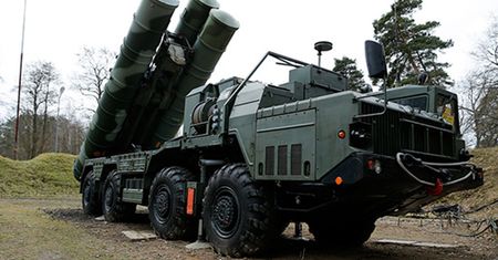 MON Rosji: udane testy rakiet S-400 koło Kaliningradu