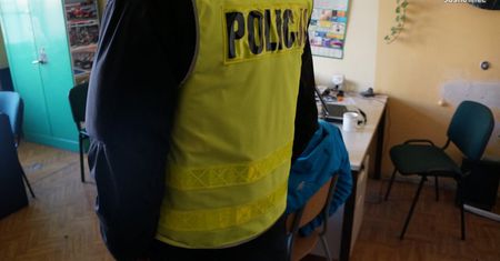 Niemal 7 tys. "działek dilerskich" amfetaminy w plecaku 17-latka z Sosnowca