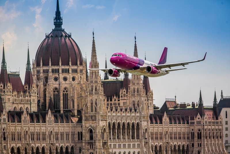 Samolot przeleciał przez centrum Budapesztu!