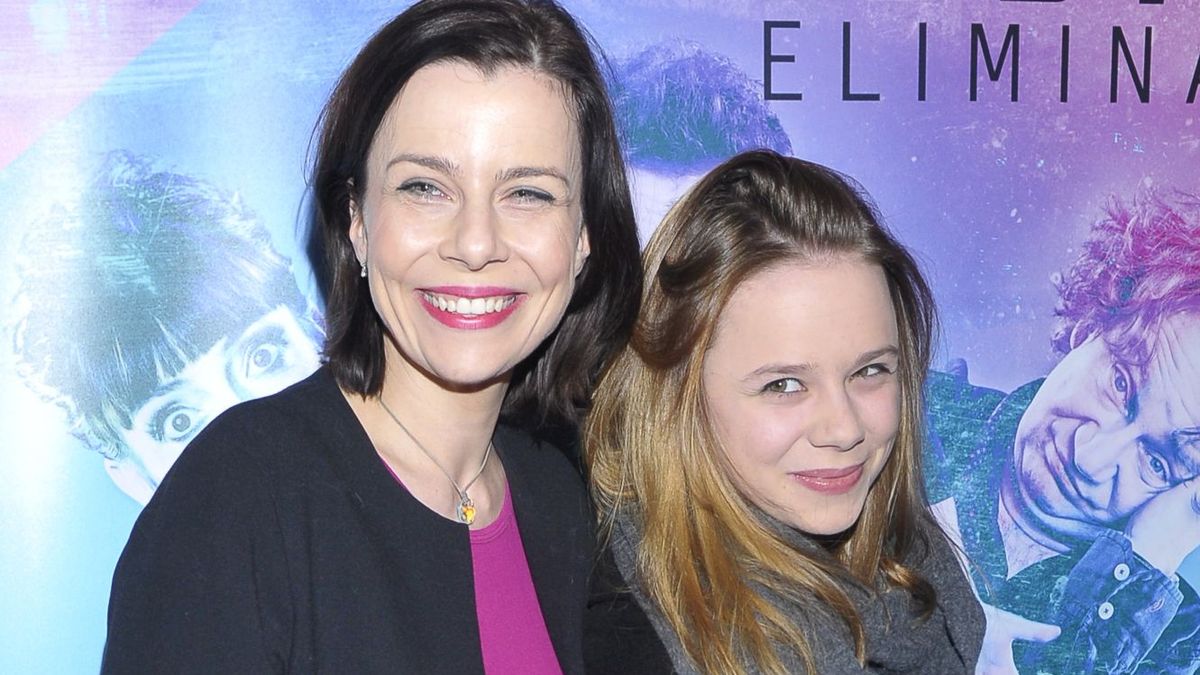 Córka Agaty Kuleszy namówiła mamę na wyjazd z kraju. Były mąż aktorki zazdrosny?