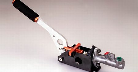 Mocarny "rękaw" - hydrauliczny hamulec ręczny