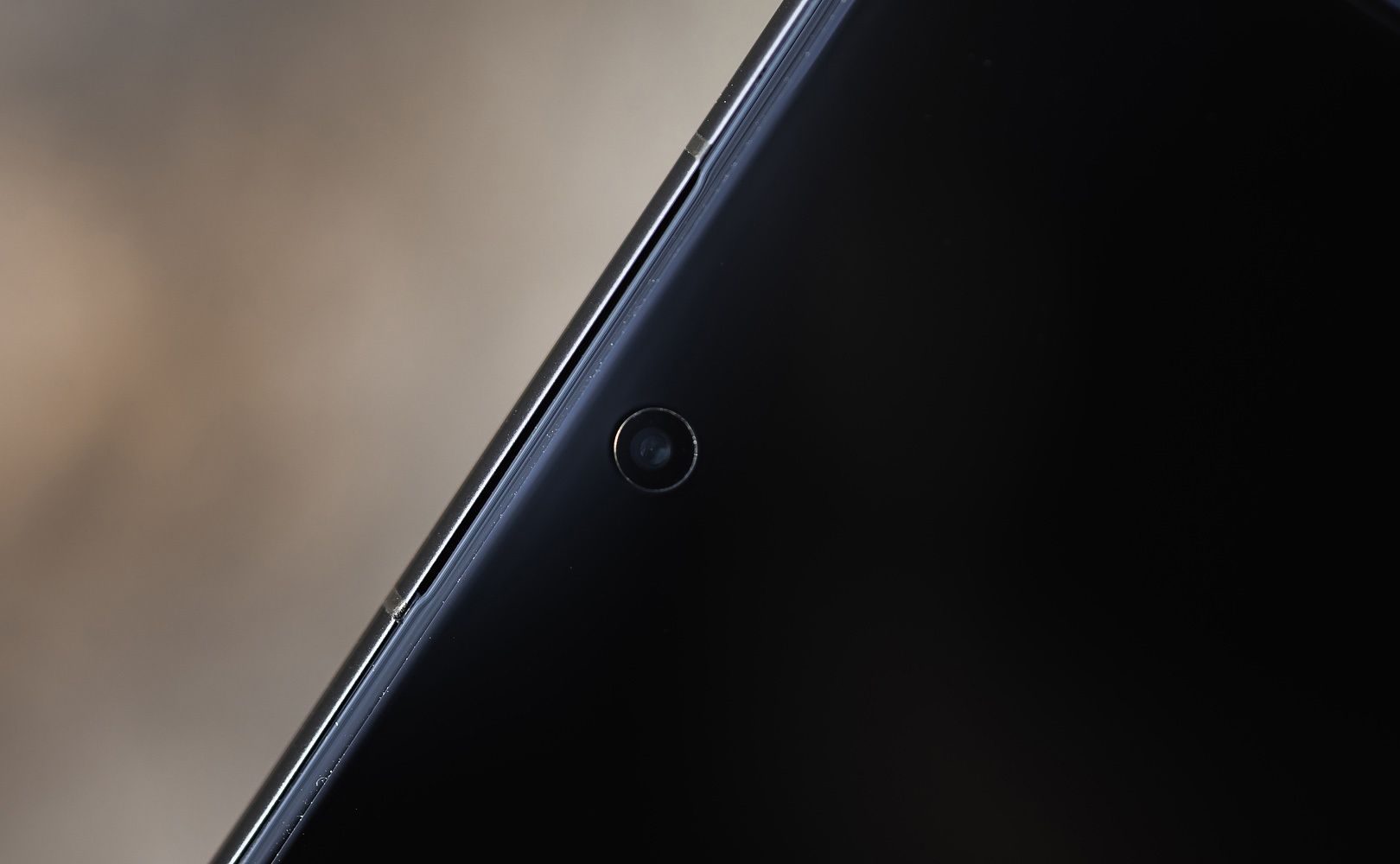 Xiaomi 12 Pro kamera przednia słuchawka