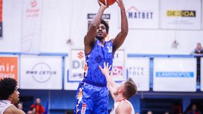 Niesamowita seria Cowelsa! Podał tlen swojej drużynie