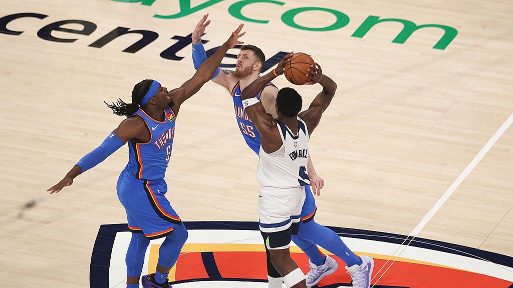 Getty Images / William Purnell / Na zdjęciu: Oklahoma City Thunder (w niebieskich strojach)