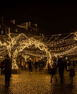 Świąteczna iluminacja zachwyca. Warszawa skąpana w złocie [ZDJĘCIA]