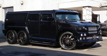 Hummer H2 o trzech osiach!