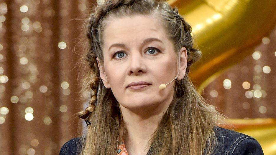 scena z: Anna Powierza, SK:, , fot. AKPATVP, fryzura, warkocz, portret, Anna Powierza