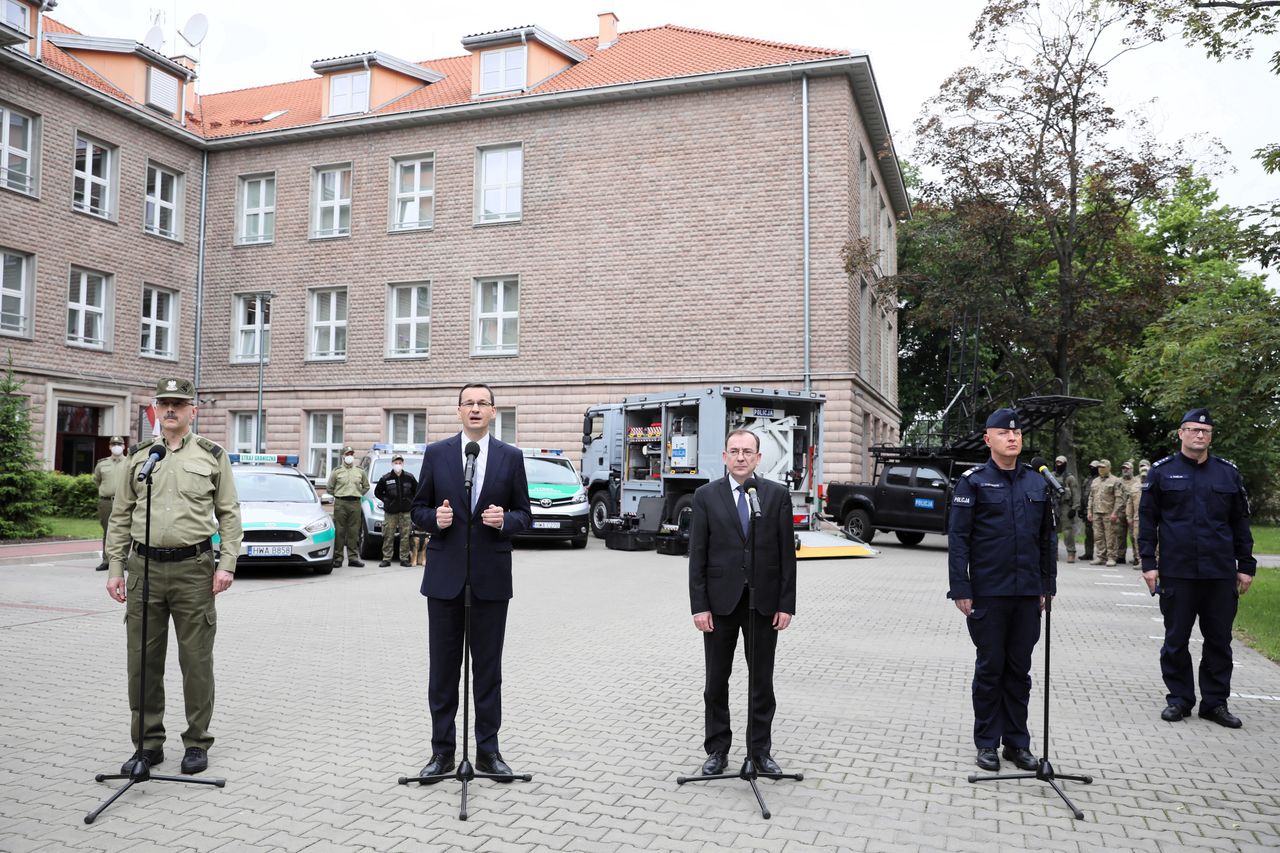 Rząd przyjął projekt, wprowadzający dodatek motywacyjny dla służb mundurowych