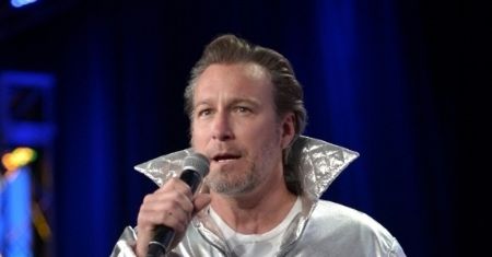 ''Moje wielkie greckie wesele'': Czy John Corbett nadal jest seksi?