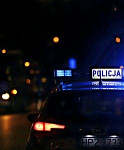 Łomża: krok od tragedii. Policjanci wynieśli seniorkę na rękach