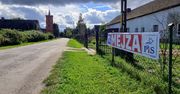 "Pogonimy Tuska". Plakaty wyborcze Mejzy zalewają wsie