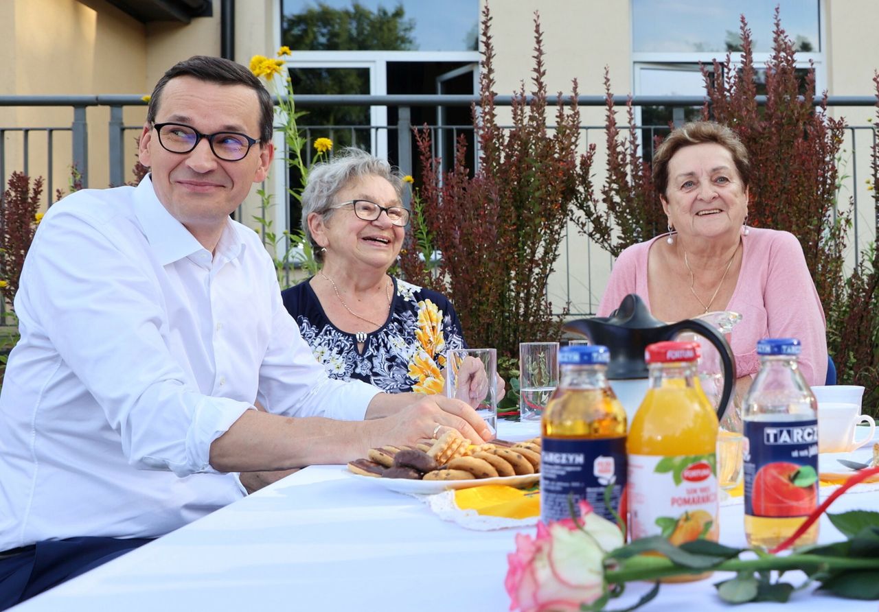 Nie chcą "trzynastek" i "czternastek". Kusi ich coś innego. Jest ich ponad 130 tysięcy