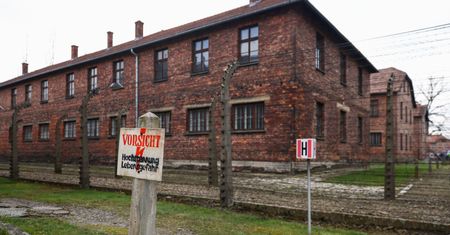 "Całkowicie niezrozumiałe". Muzeum Auschwitz ma pod górkę z Facebookiem