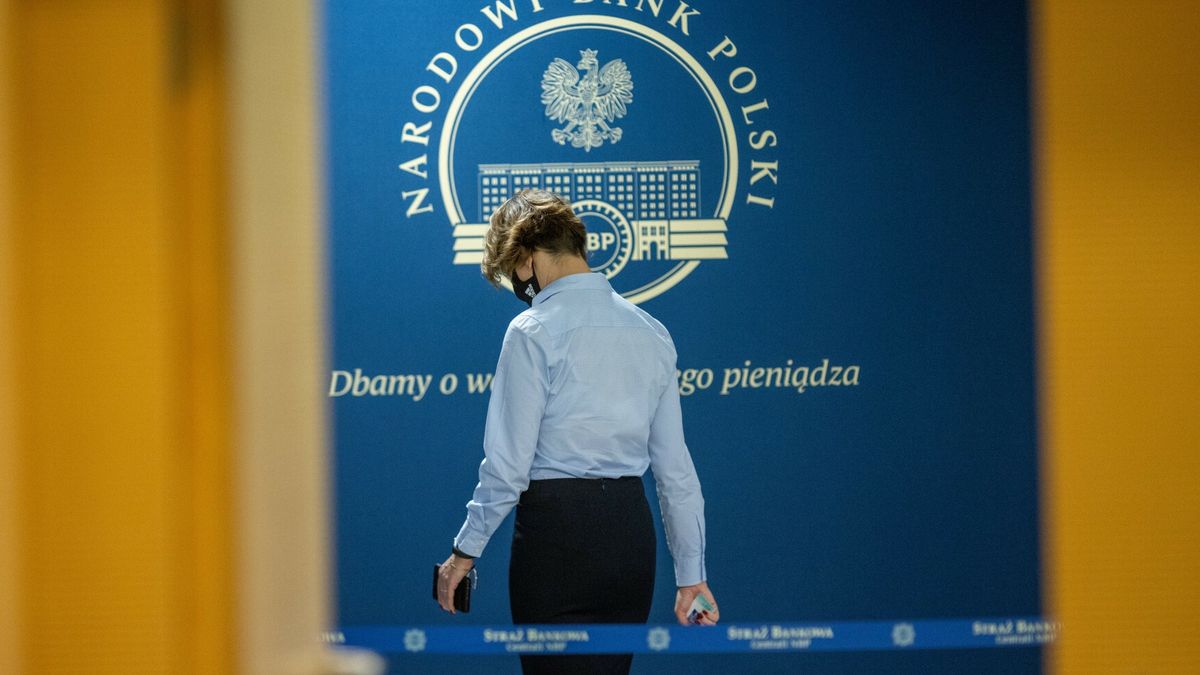 Dziennikarz PAP opisał, jak wygląda jego praca w dniu posiedzenia RPP i ogłoszenia decyzji w sprawie stóp proc.