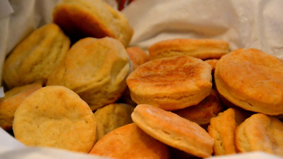 Ciasteczka zwykłe lub maślane w proszku (upieczone)