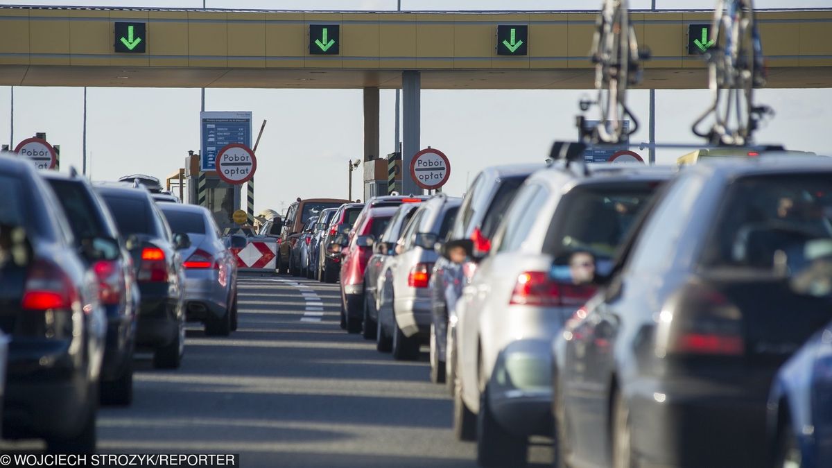 Są wakacje, są i korki. Tak było zawsze i prędko się nie zmieni