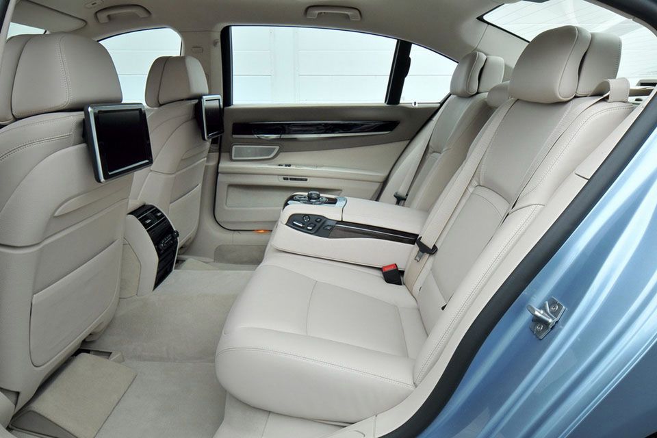 BMW serii 7 2013 (126)