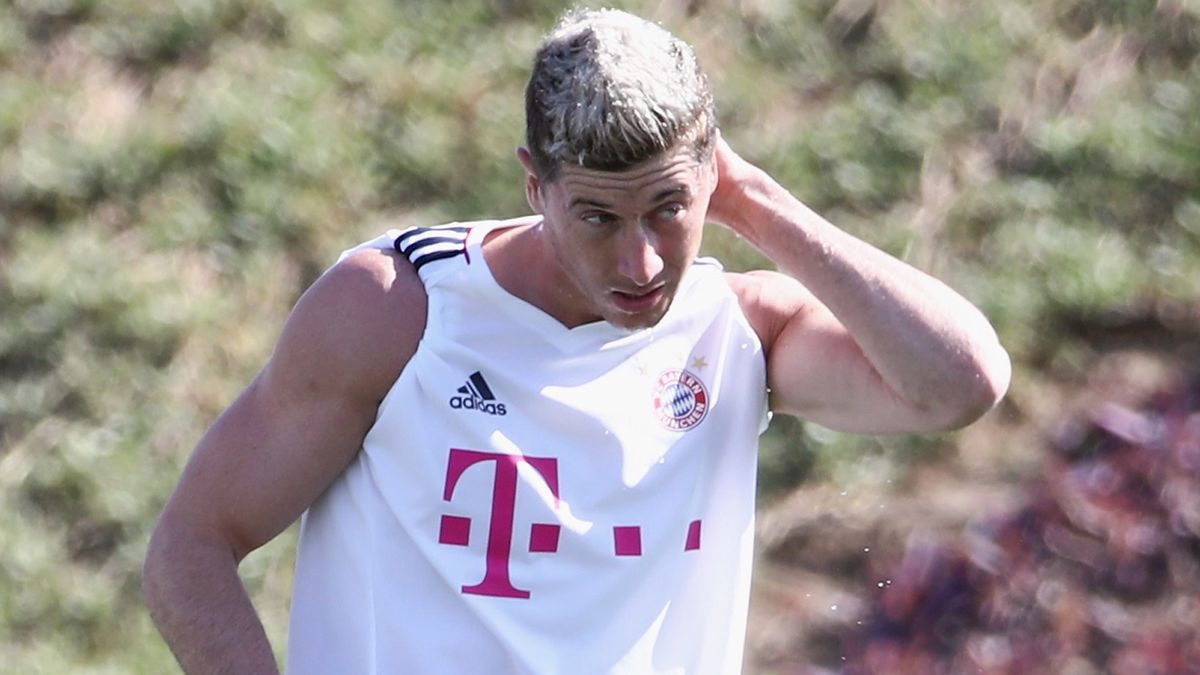 Robert Lewandowski w trakcie treningu Bayernu 