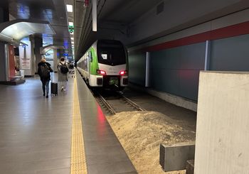 Podróżnych dziwi widok na końcu torów. To nie przypadek