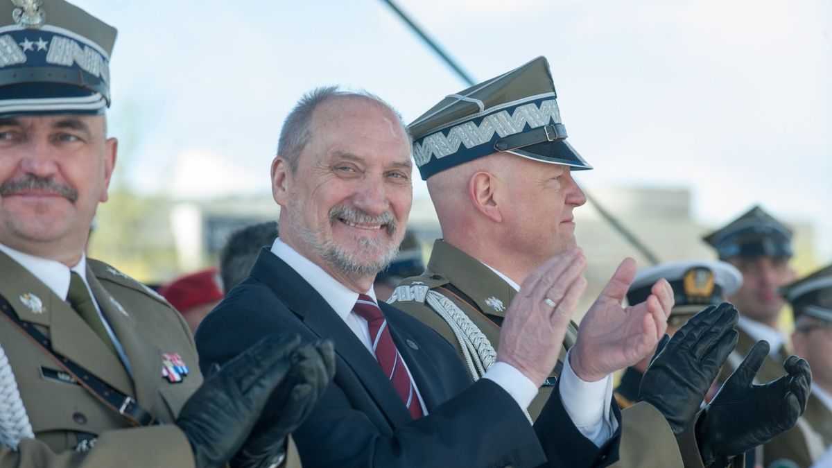 Według Antoniego Macierewicza Fundacja PGZ "ma służyć umacnianiu, rozbudowywaniu i upowszechnianiu wartości, które towarzyszyły naszemu narodowi od tysiąca lat"