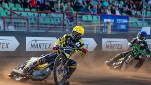 Żużlowy czwartek z Metalkas 2. Ekstraligą. Faworyt w Poznaniu, outsider w Łodzi