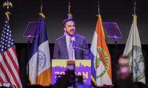 Kobiecy zespół ds. przejęcia władzy w Nowym Jorku. Mamdani ogłasza