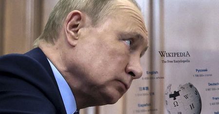 Putin panikuje. Atakuje Wikipedię