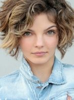 Camren Bicondova nastoletnią Kobietą-Kot