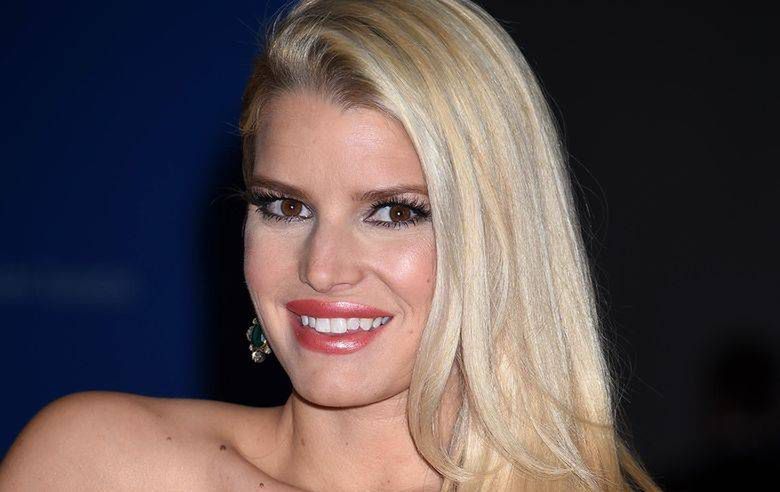 Jessica Simpson ma nową fryzurę