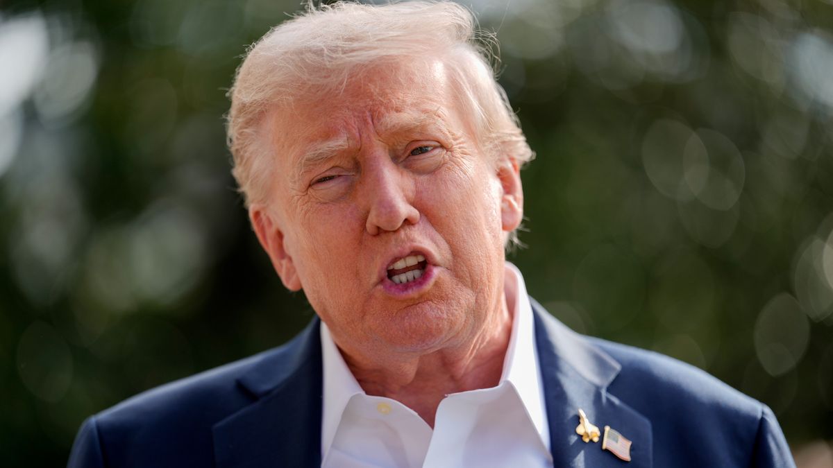 US President Donald Trump speaks to members of the media on the South Lawn of the White House before boarding Marine One in Washington, DC, US, on Friday, Sept. 26, 2025. Trump's plan to impose a 100% tariff on branded drug imports was greeted with a shrug by many investors, who are betting his exemptions for companies with US manufacturing will soften any blow. Photographer: Kent Nishimura/Bloomberg via Getty Images