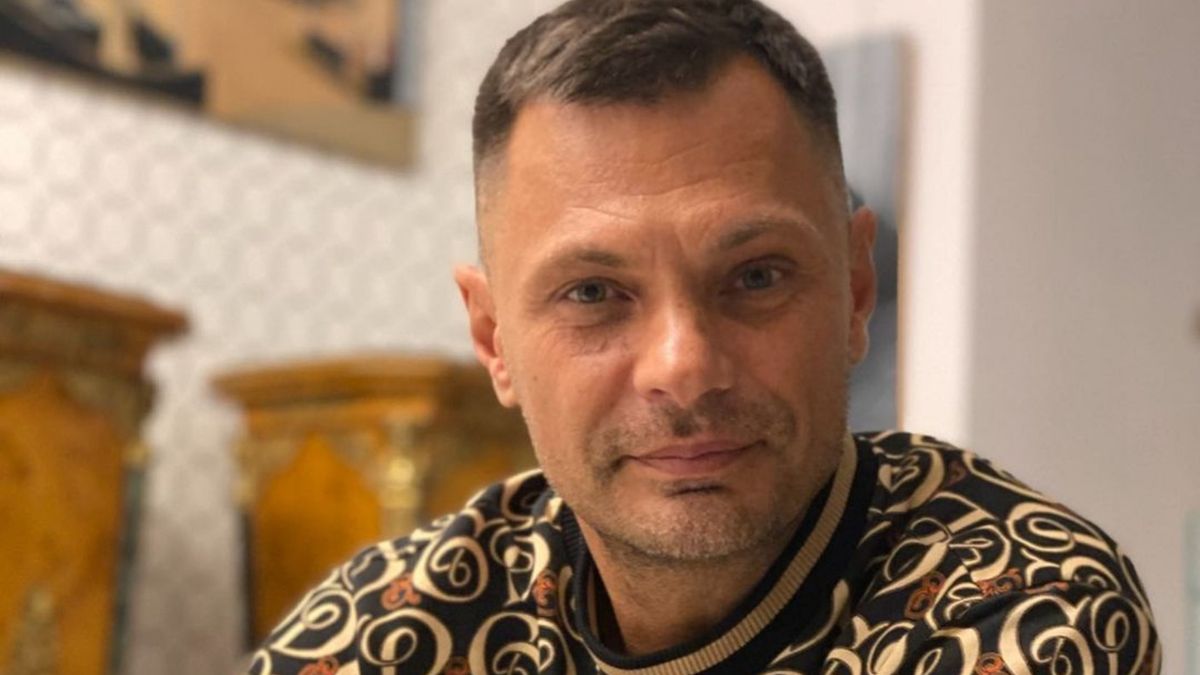 Arkadiusz Zgorzelski "Megakot" 