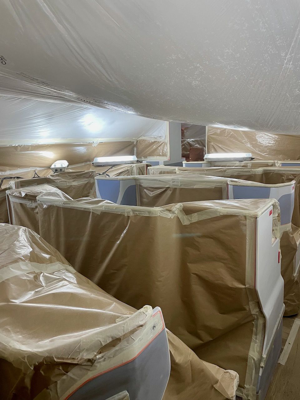 Obudowy foteli klasy biznes zostaną pomalowane, dzięki czemu mają wyglądać jak nowe