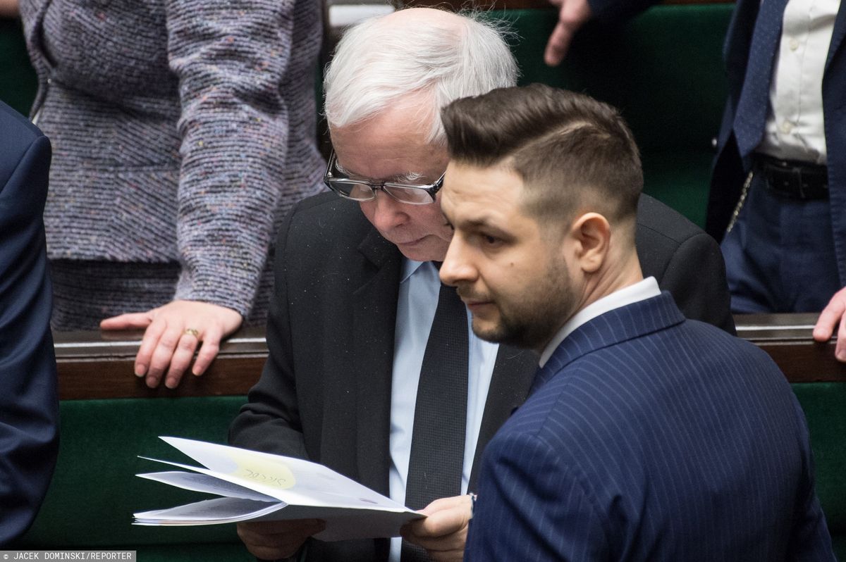 Jarosław Kaczyński i Patryk Jaki. 2019 rok, Sejm.
