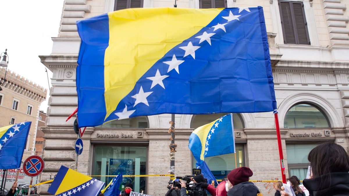 Rada UE rekomenduje nadanie Bośni i Hercegowinie statusu kandydata do Unii Europejskiej