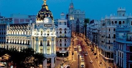 Madryt ma nowy pomysł na walkę z CO2. Ogrody na dachach autobusów