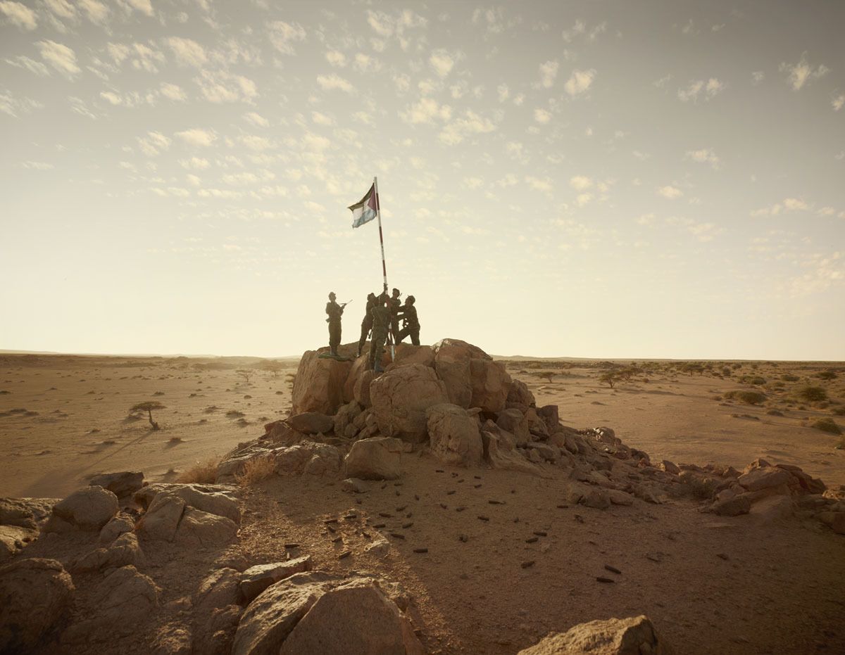 Swoim projektem fotograf chciał zwrócić uwagę na trwający konflikt w Zachodniej Saharze, który według niego jest pomijany w mediach. Saharyjczycy od lat walczą o niepodległość jednak sytuacja międzynarodowa nie sprzyja ich dążeniom.