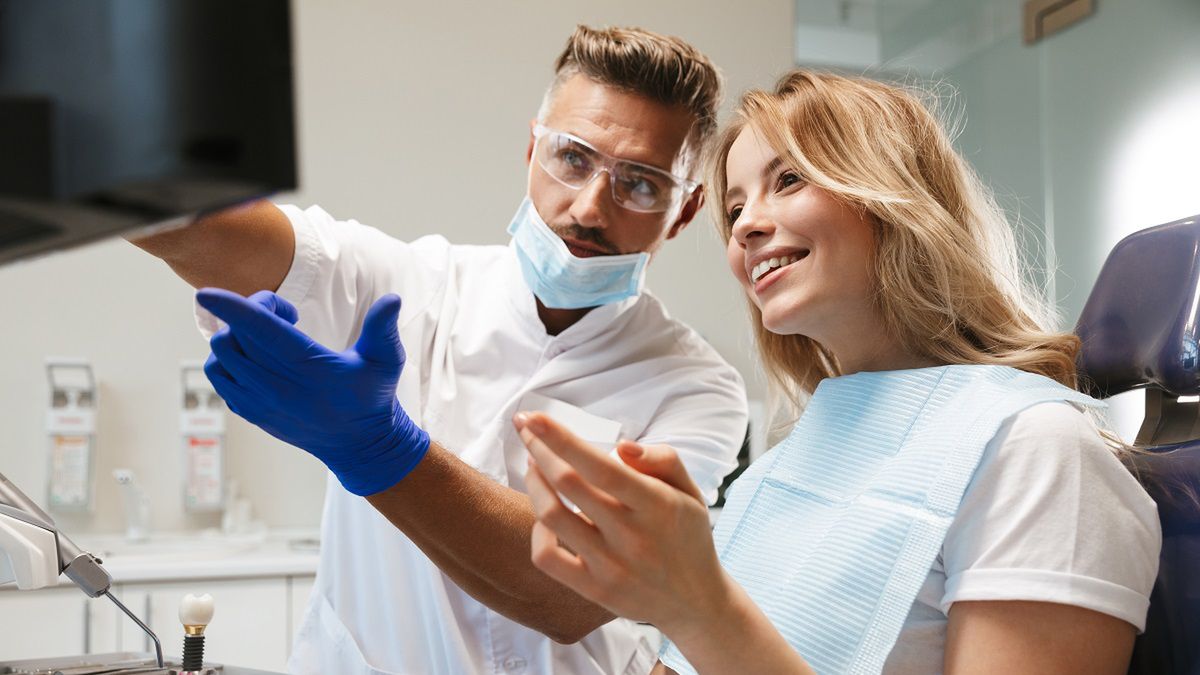 Kiedy warto usunąć ósemki? Jak bezboleśnie pozbyć się niepotrzebnych zębów mądrości?