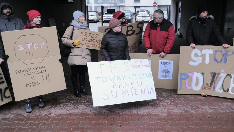 Protest przeciwko podwyżkom czynszów w PTBS w lutym 2023 roku. Kilka tygodni później został złożony pozew zbiorowy w sądzie.