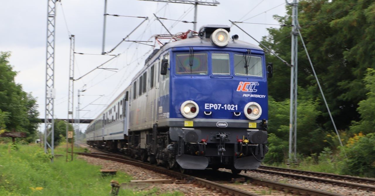 Wagon dla VIPów w PKP. Obrotowe fotele, zdalne sterowanie drzwiami