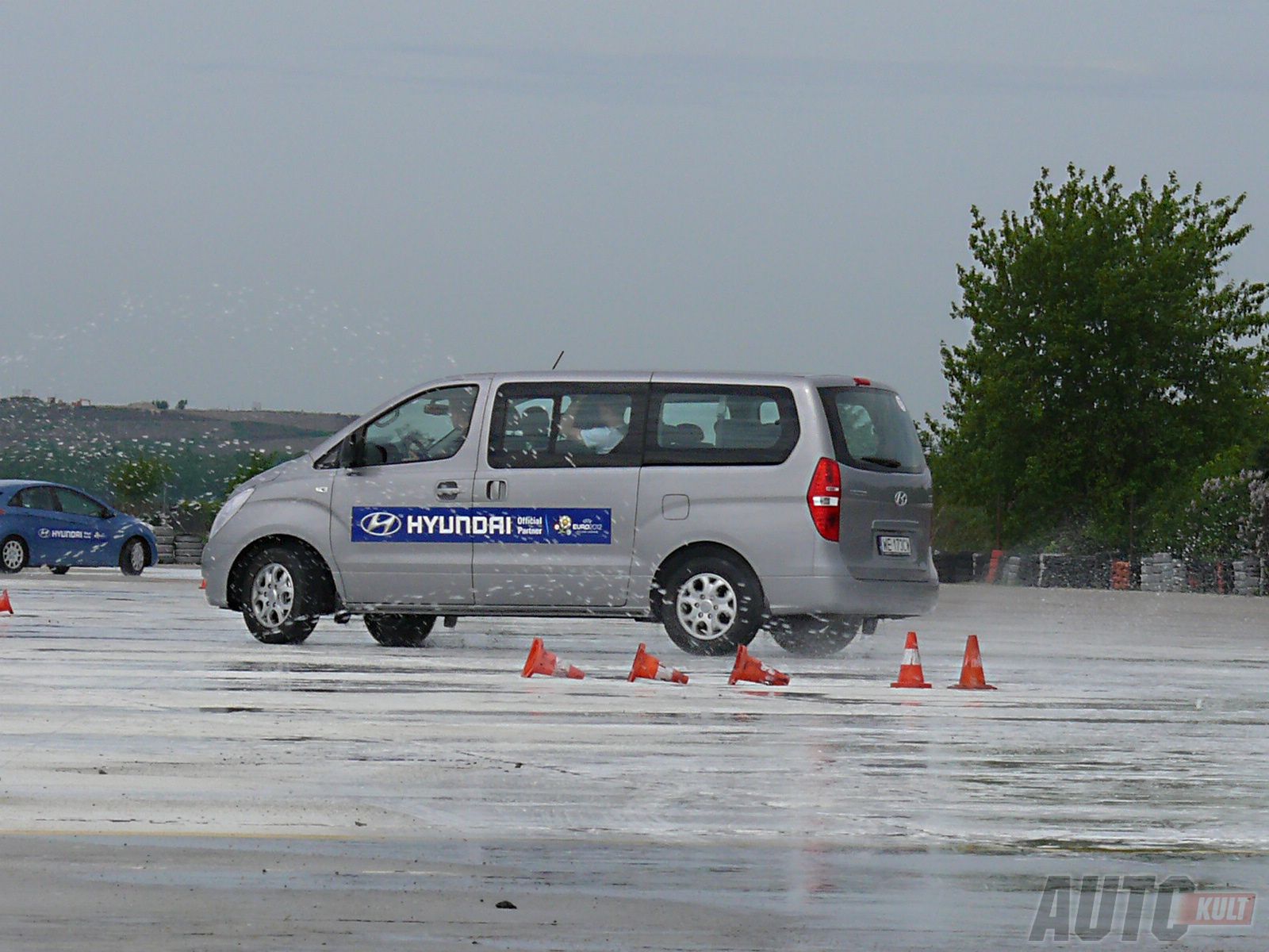 Hyundai H-1