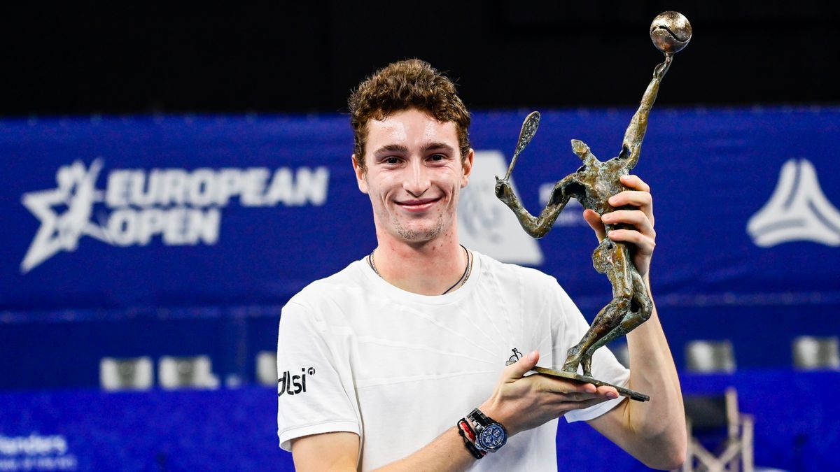 Zdjęcie okładkowe artykułu: PAP/EPA / Laurie Dieffembacq / Na zdjęciu: Ugo Humbert, mistrz turnieju European Open 2020