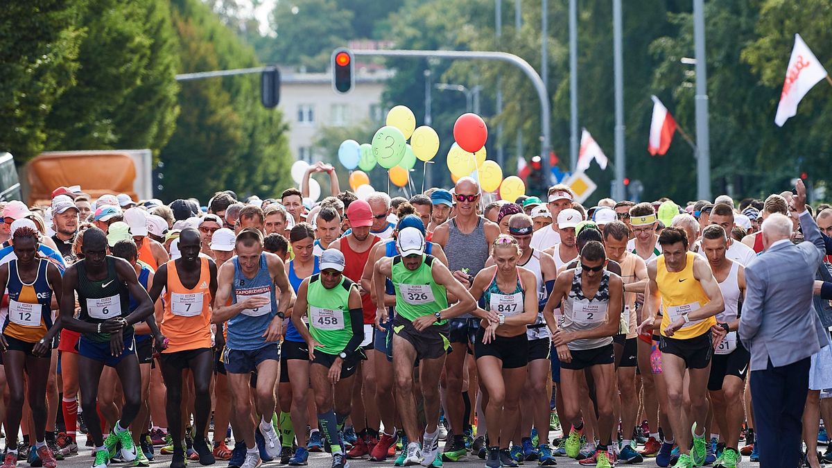 Zdjęcie okładkowe artykułu: PAP / Adam Warżawa / Na zdjęciu: uczestnicy maratonu w Gdyni w 2019 roku