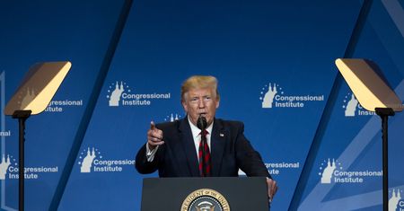 Facebook: Trump z zakazem korzystania z konta do końca kadencji