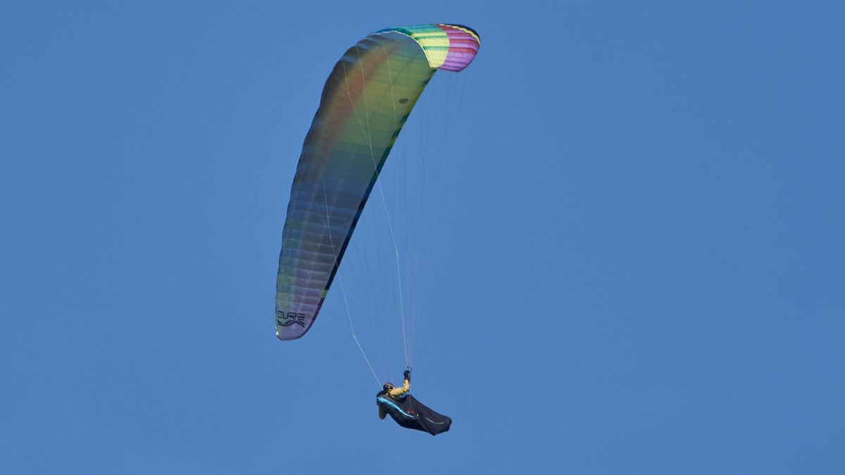 Dramat w Niemczech. 66-letni paralotniarz zginął w powietrzu  