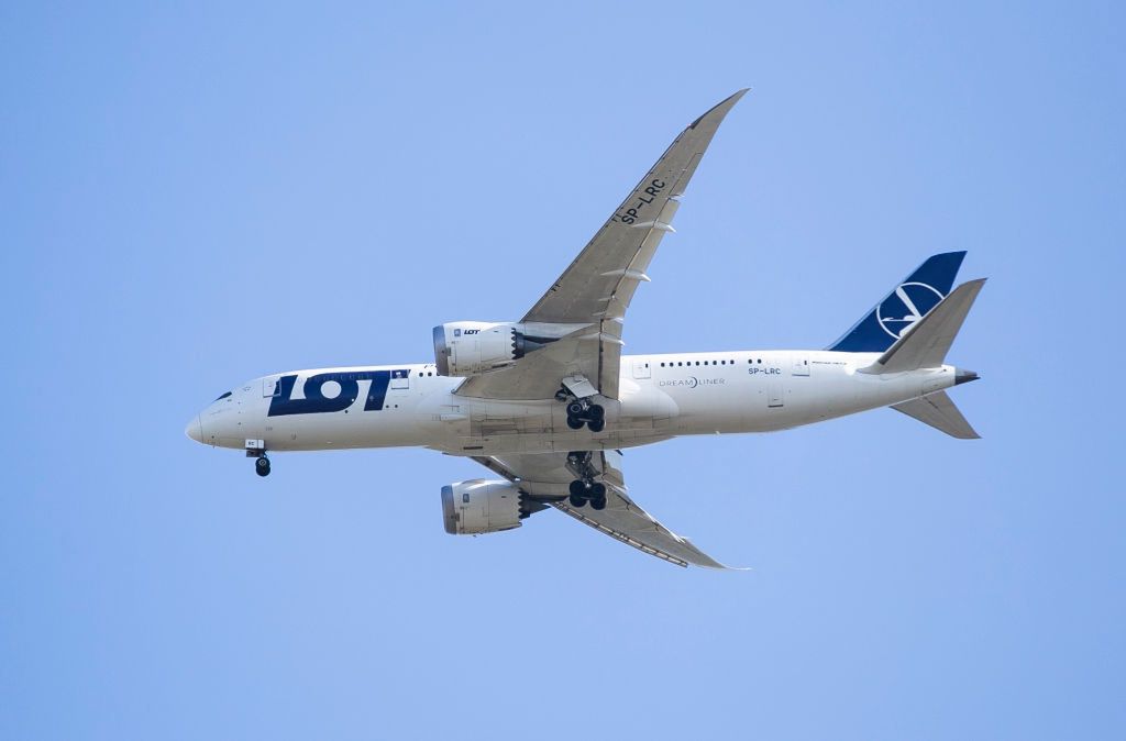 Samolot Dreamliner należący do linii lotniczych LOT